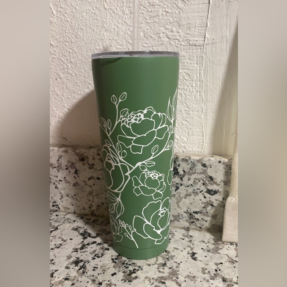 NWT Custom metal cup